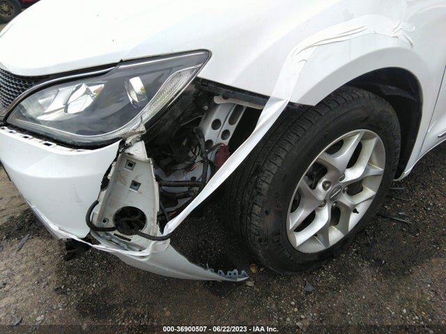 2C4RC1BG3JR123040 Chrysler Pacifica Touring L
