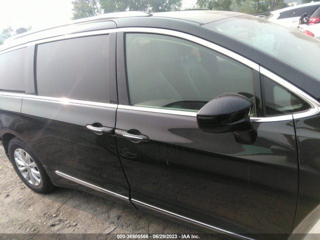 2C4RC1BG6JR352358 Chrysler Pacifica Touring L