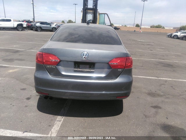3VWD17AJ5EM299999 Volkswagen Jetta Sedan Se W/connectivity