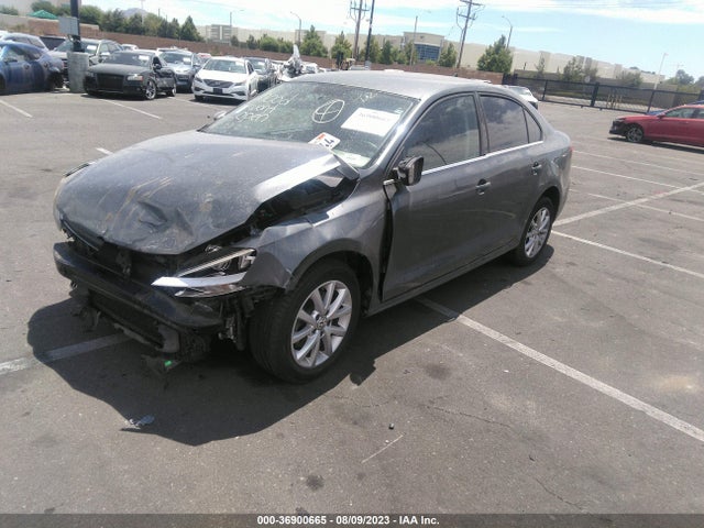 3VWD17AJ5EM299999 Volkswagen Jetta Sedan Se W/connectivity