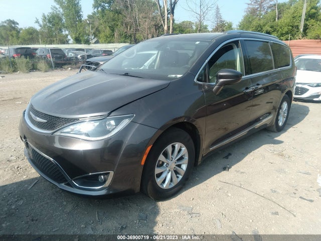 2C4RC1EG3JR136317 Chrysler Pacifica Touring L Plus