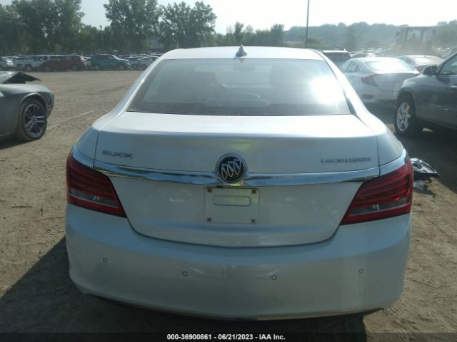1G4GB5GRXGF100006 Buick Lacrosse Leather
