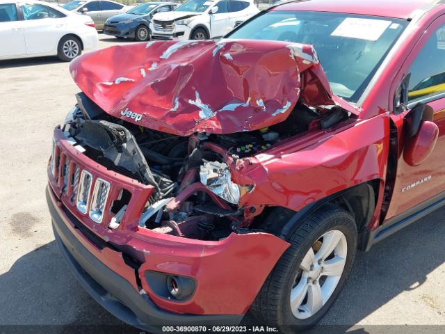 1C4NJDEB8HD177310 Jeep Compass Latitude