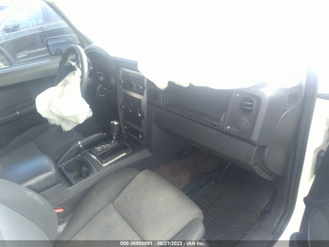 2010 JEEP COMMANDER SPORT VIN: 1J4RG4GK1AC119221