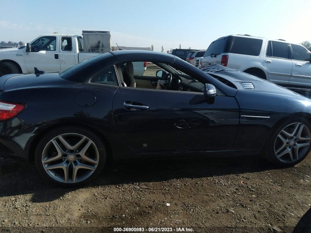 2016 Mercedes-Benz SLK-Class, VIN: WDDPK3JA0GF115793