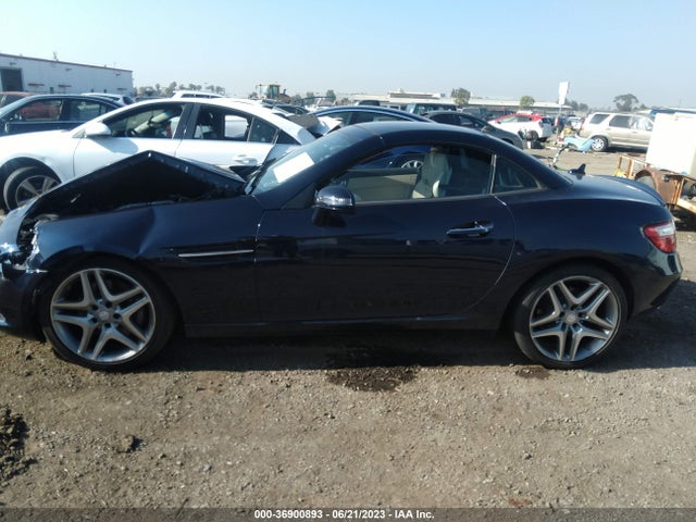 2016 Mercedes-Benz SLK-Class, VIN: WDDPK3JA0GF115793