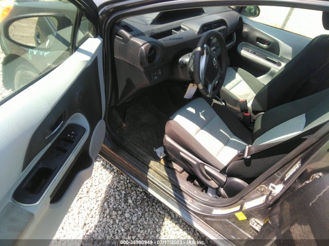 Toyota Prius C One/three/two/four 2014 JTDKDTB33E1565513 Image 11
