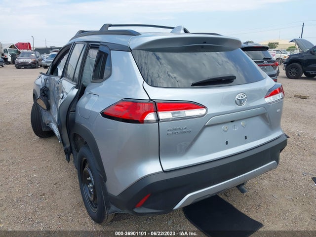 Toyota Corolla Cross Le 2022 7MUCAAAG7NV031851 Image 3