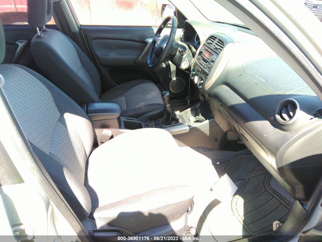 2005 TOYOTA RAV4 VIN: JTEHD20V856042978