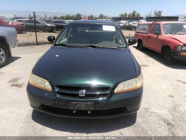 1999 HONDA ACCORD SDN EX VIN: JHMCG5554XC038588