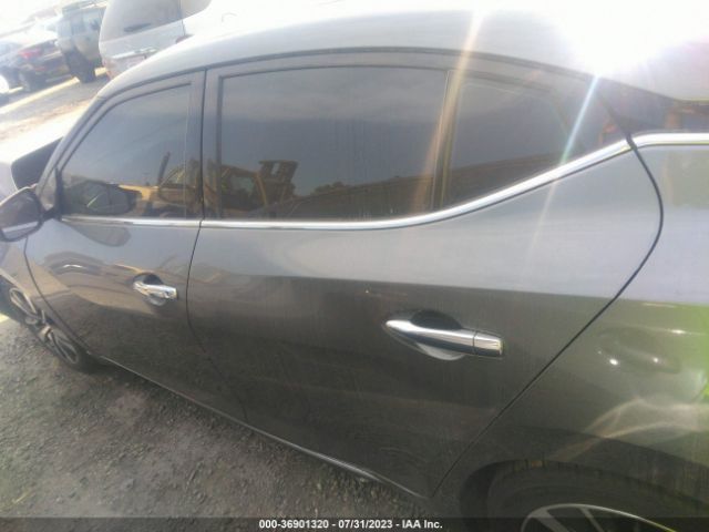 1N4AA6AV2KC377760 Nissan MAXIMA SL