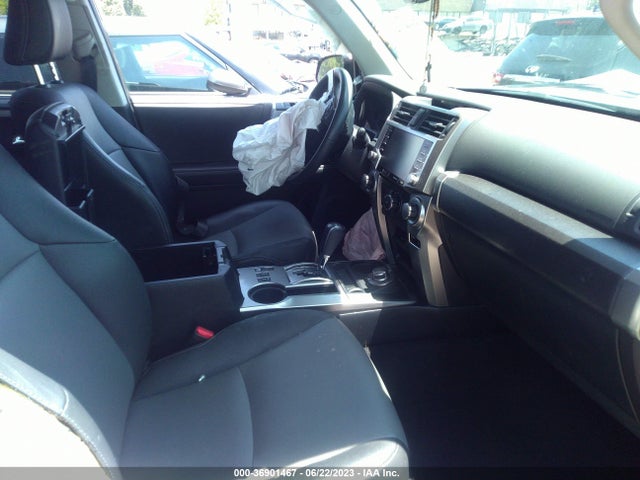 Toyota 4RUNNER SR5 2020 JTEBU5JR8L5836584 Image 12