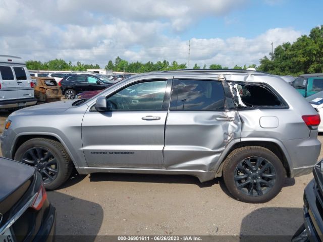 1C4RJEAG1JC391785 Jeep Grand Cherokee Altitude