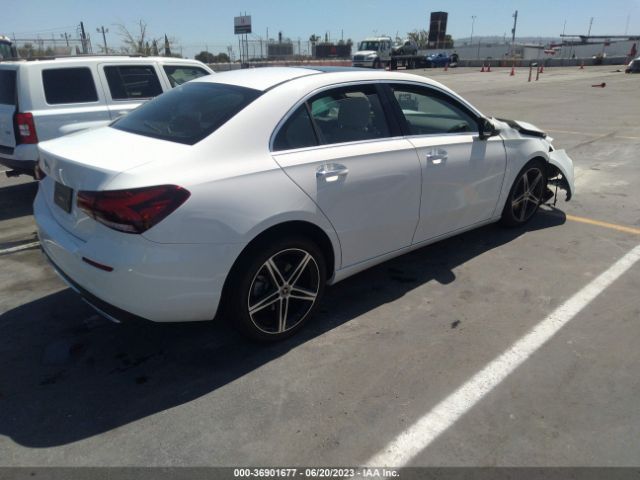 W1K3G4EB6NJ365879 Mercedes-Benz A-class A 220