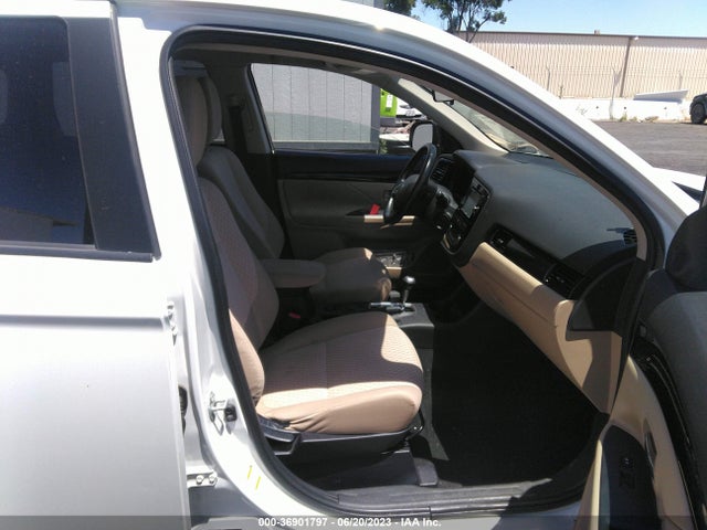 JA4AD3A34EZ017125 Mitsubishi Outlander Se