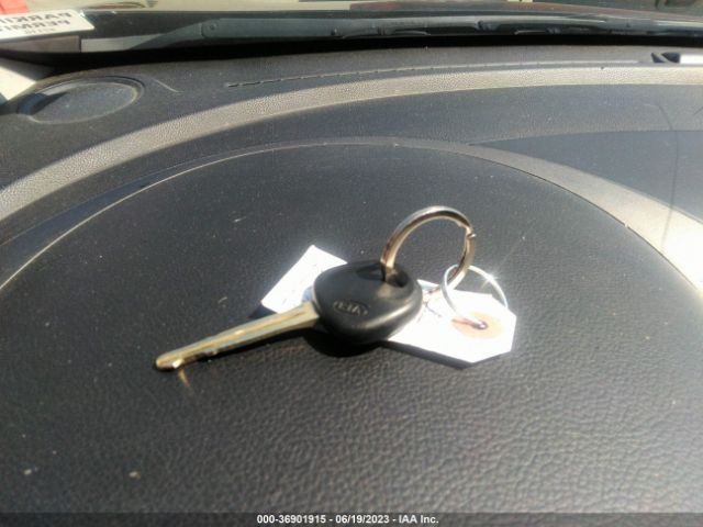 KNAFK4A65F5394151 KIA FORTE LX
