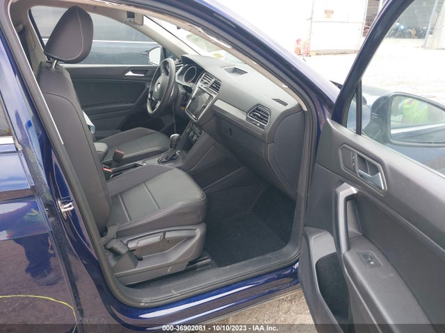 3VV3B7AX2MM122598 Volkswagen Tiguan Se/se R-line Black/sel