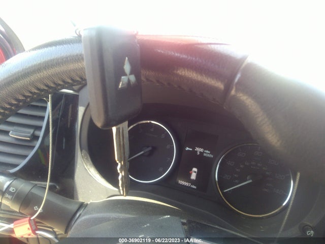 JA4AD2A32HZ065379 Mitsubishi Outlander Es