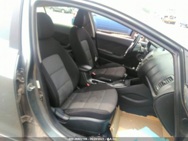 KNAFX5A82E5239984 KIA Forte 5-door Ex