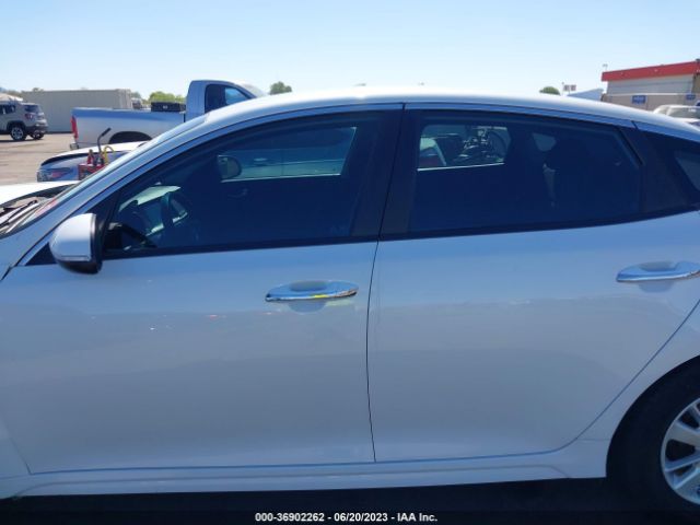 5XXGT4L33JG221000 KIA Optima Lx