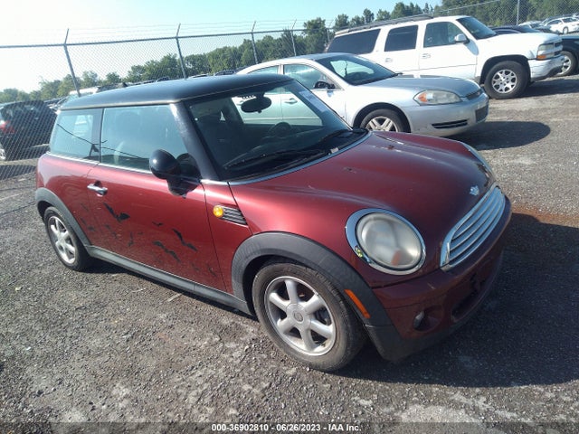 2008 MINI COOPER HARDTOP WMWMF33588TT67258 Photo 0