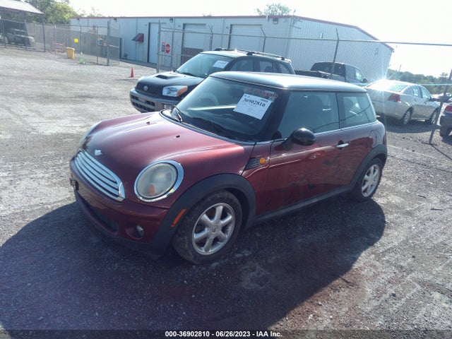 2008 MINI COOPER HARDTOP WMWMF33588TT67258 Photo 1