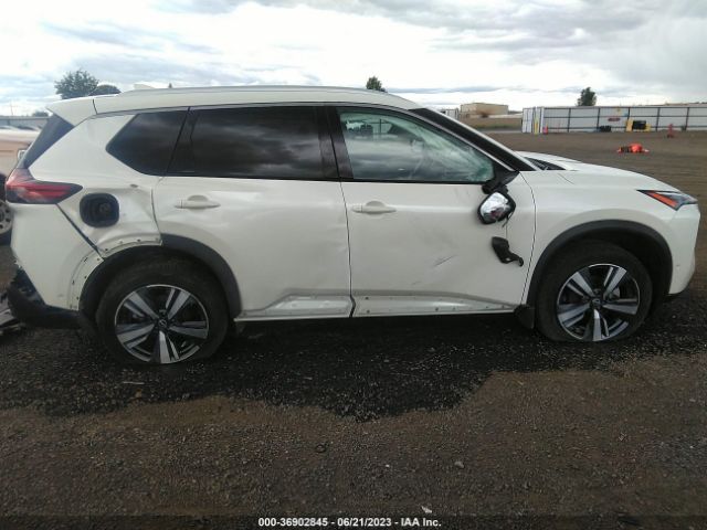 JN8BT3CB8PW462431 Nissan Rogue Sl