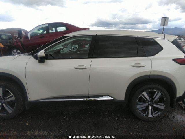 JN8BT3CB8PW462431 Nissan Rogue Sl