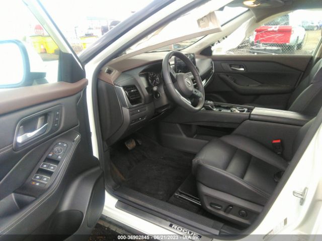 JN8BT3CB8PW462431 Nissan Rogue Sl