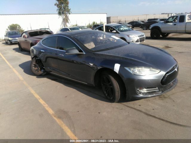 2015 Tesla Model S Kwh Battery მანქანა იყიდება აუქციონზე, vin: 5YJSA1H19FFP65274, აუქციონის ნომერი: 36902901