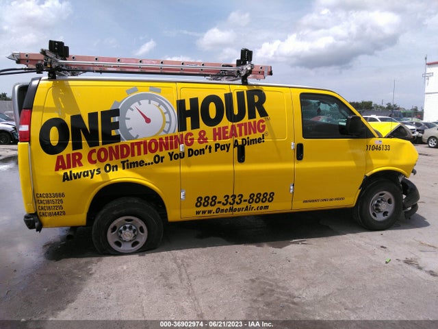 Chevrolet EXPRESS CARGO VAN 2021 1GCWGAFP8M1303642 Image 13