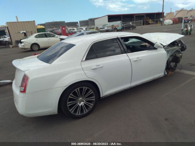2C3CCABT2EH135845 Chrysler 300 300s