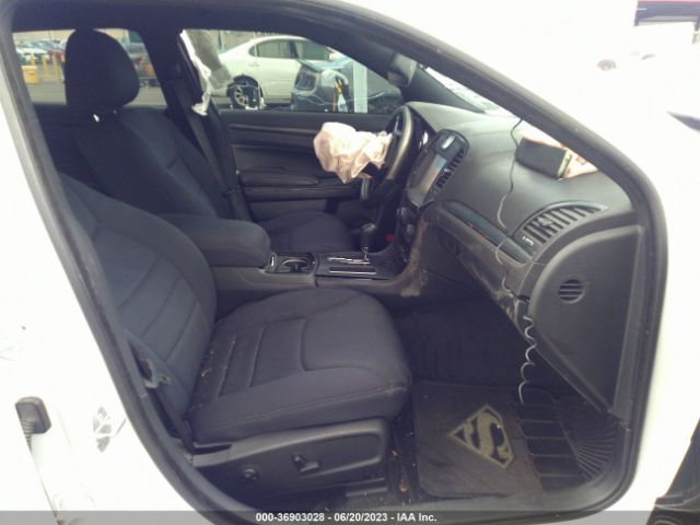 2C3CCABT2EH135845 Chrysler 300 300s