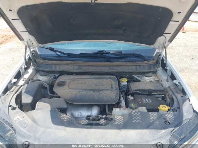 1C4PJLLB9KD428588 Jeep Cherokee Latitude Plus