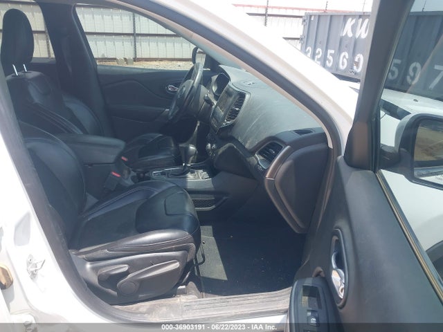 1C4PJLLB9KD428588 Jeep Cherokee Latitude Plus