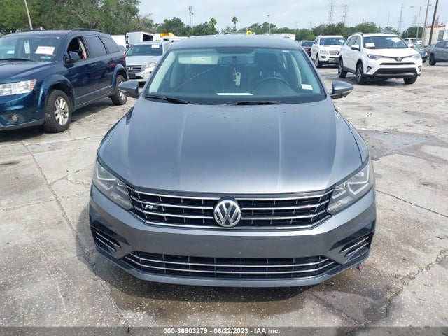 1VWAA7A3XJC000538 Volkswagen Passat 2.0t S/r-line