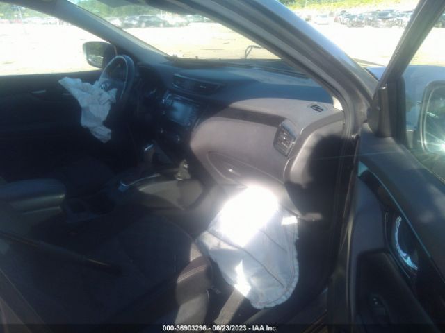 JN1BJ1CW4LW646304 Nissan Rogue Sport Sv