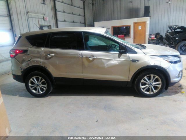 1FMCU9GD4HUD03099 Ford ESCAPE SE