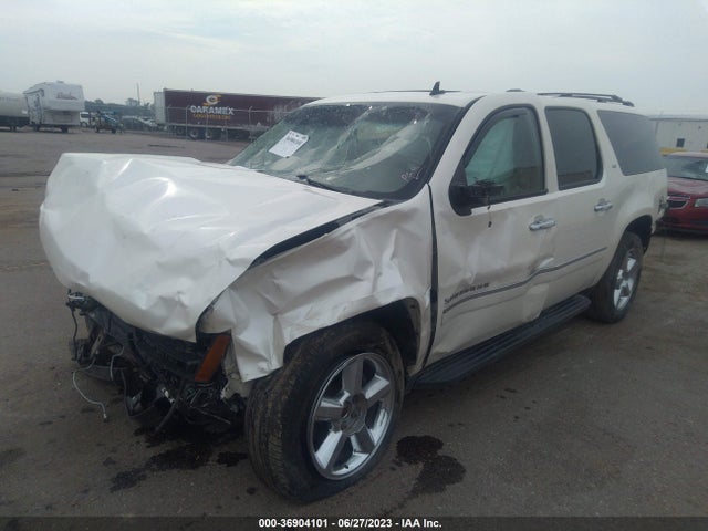 2011 CHEVROLET SUBURBAN 1GNSKKE37BR395494 Photo 1