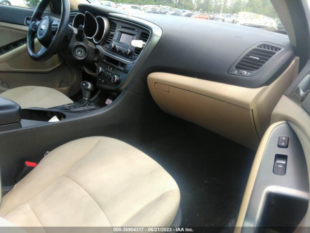 KNAGM4A70E5518025 KIA Optima Lx