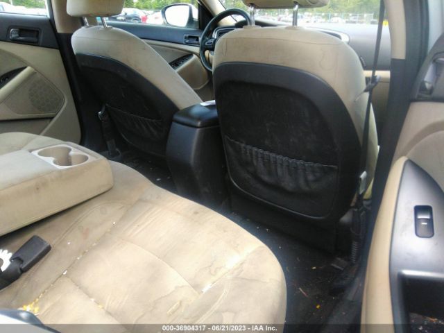 KNAGM4A70E5518025 KIA Optima Lx