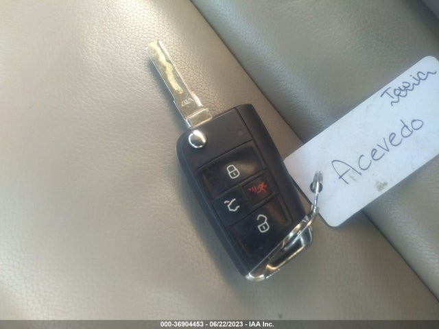 WVWKP7AU2GW916541 Volkswagen E-golf Se
