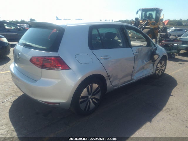 WVWKP7AU2GW916541 Volkswagen E-golf Se