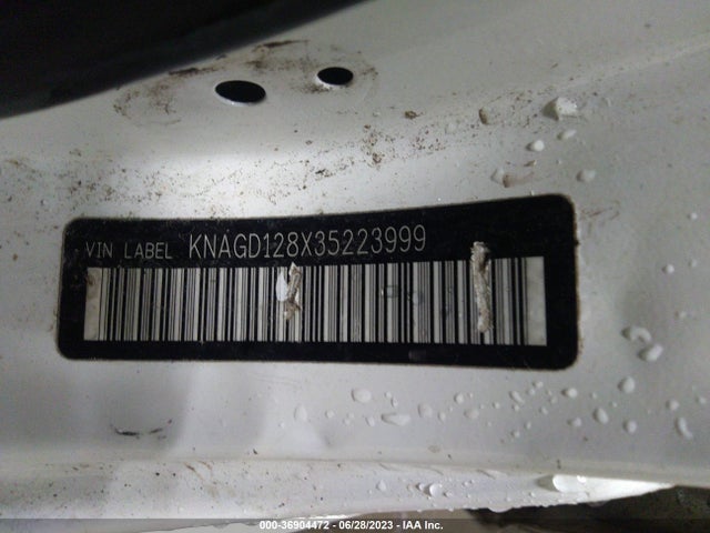 2003 Kia Optima Lx  V6 მანქანა იყიდება აუქციონზე, vin: KNAGD128X35223999, აუქციონის ნომერი: 36904472