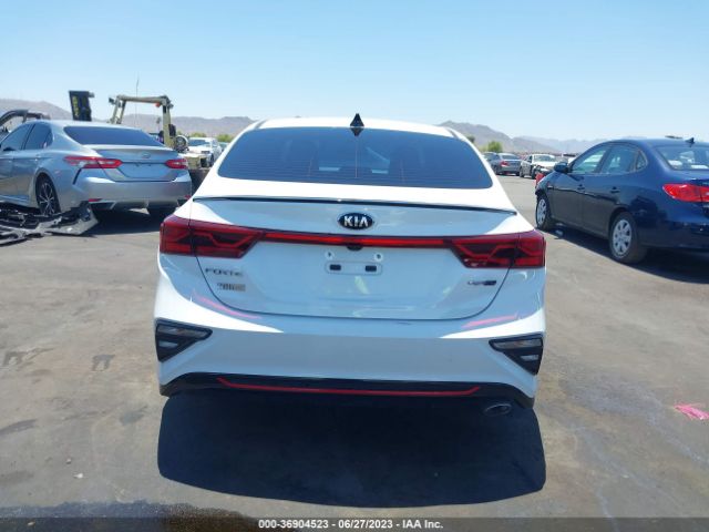 3KPF34AD9ME300305 KIA Forte Gt-line