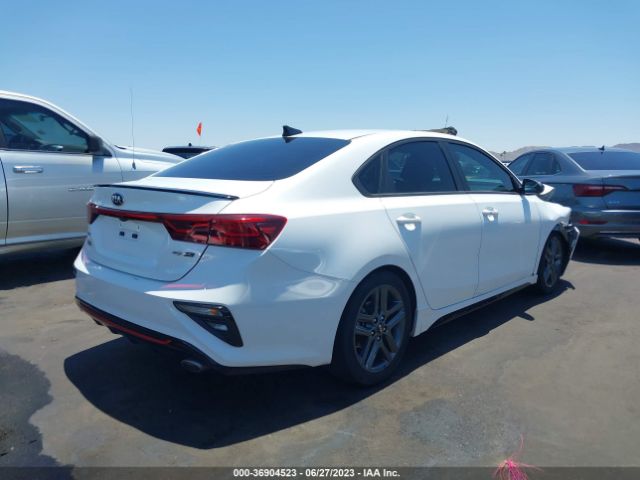 3KPF34AD9ME300305 KIA Forte Gt-line
