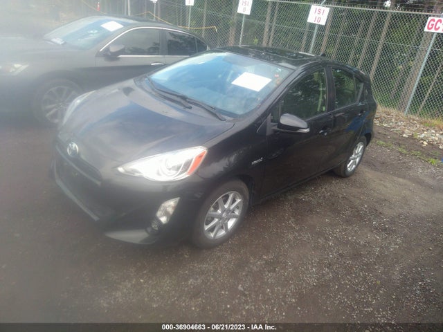 Toyota Prius C One/two/three/four 2016 JTDKDTB31G1119914 Image 2