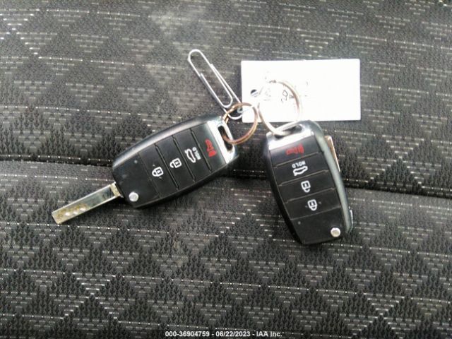 3KPA25AB3KE250029 KIA Rio 5-door S