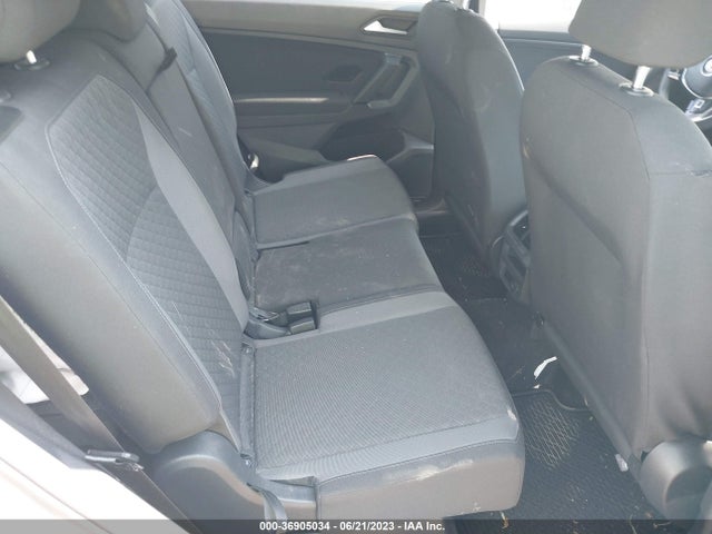 3VV1B7AXXKM182696 Volkswagen TIGUAN S
