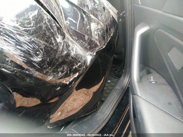 3VWC57BU5MM005945 Volkswagen Jetta S/se/r-line